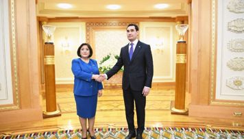 sahibe-qafarova-turkmenistan-prezidenti-ile-gorusub-foto